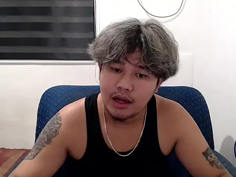 tastylicious_John19's web cam