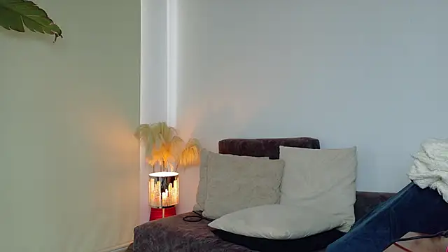 lizdevine's cam snapshot