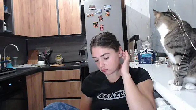 delightful_sofi's cam snapshot