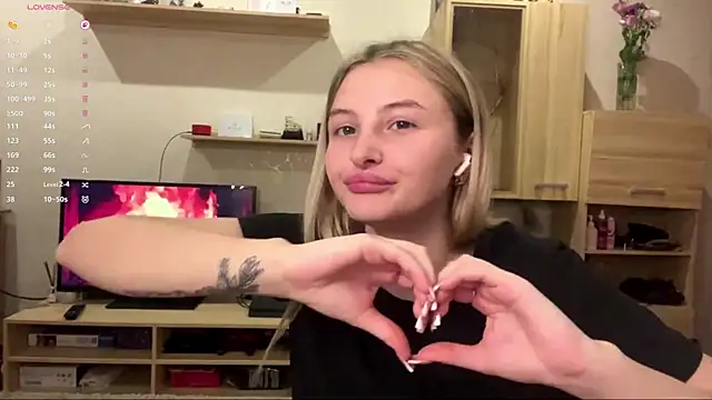 VictoriaMystery's cam snapshot