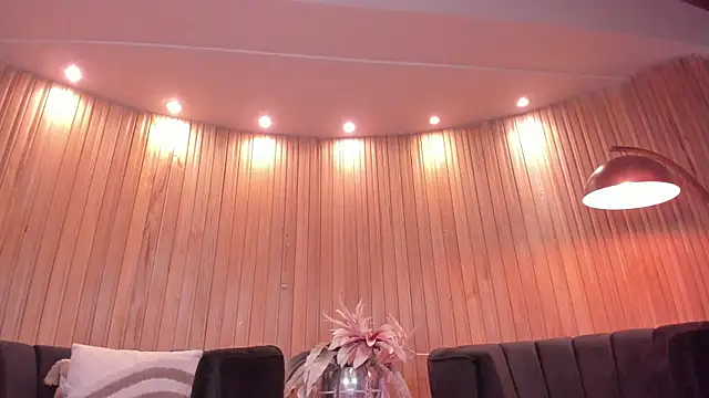 KatieNolan_1's cam snapshot