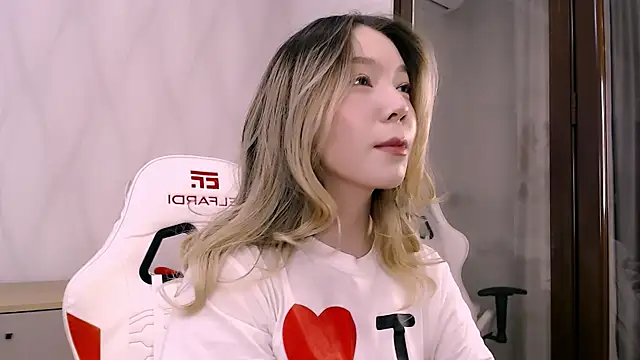 Babby_Rabbit's cam snapshot