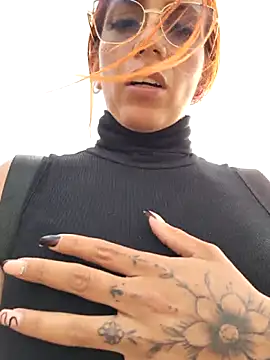 Alis_xxx's cam snapshot