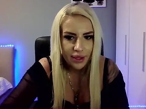 BlondLeyla's cam snapshot