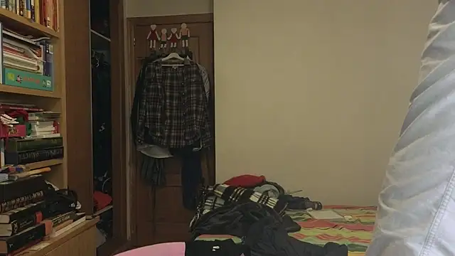 curiosillo83 live sex cam