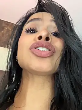 Bella_Smiith_'s cam snapshot