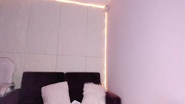 LovelyEyesx's cam snapshot