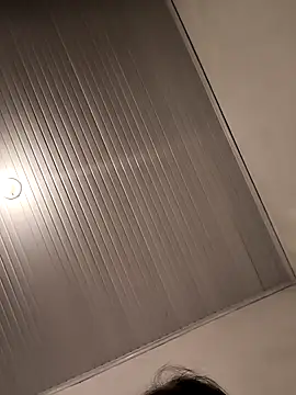 Loirinha18y's cam snapshot