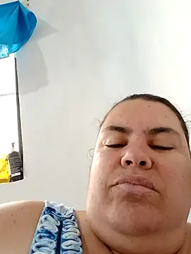 yaneth_'s cam snapshot