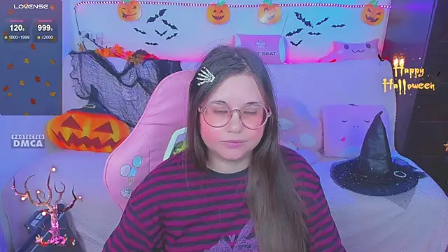 Lolisuccub live sex cam