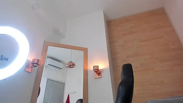 Julieth_brown_'s cam snapshot