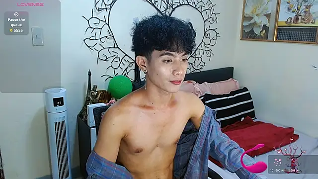 WildestTwink live sex cam