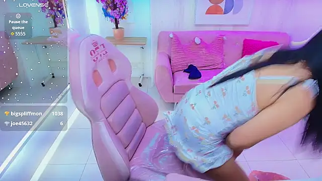 Tiara_rr's cam snapshot