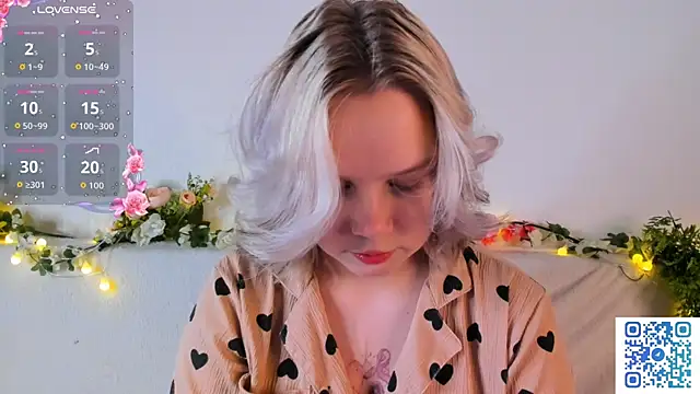 girlllsooft's cam snapshot