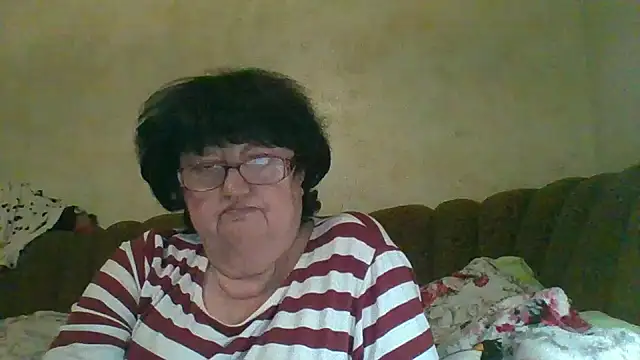 MilaSky5303's cam snapshot