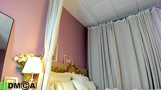 Dearly_Emily's cam snapshot