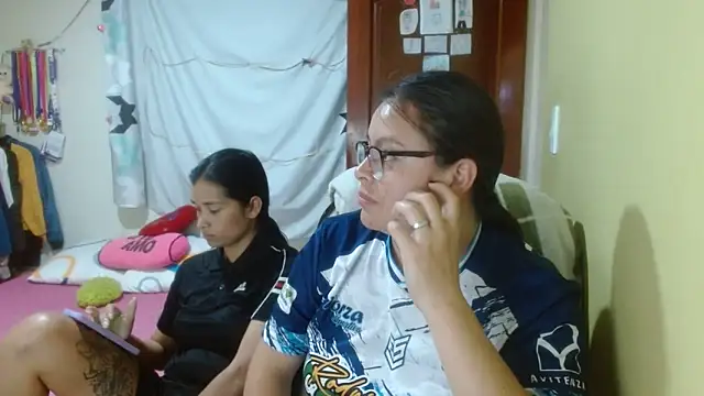 clayre_and_jill live sex cam