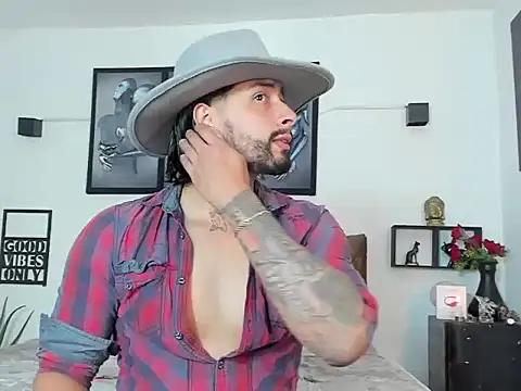 christopher_palmerjs's cam snapshot