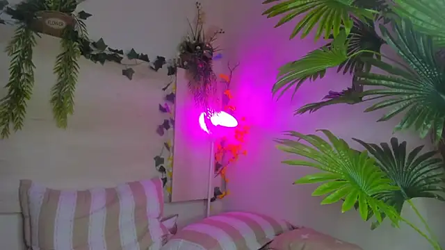 Angel_superhuge's cam snapshot