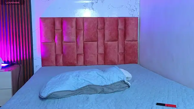 danna_peters's cam snapshot