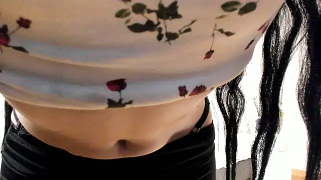 ThuCohee's cam snapshot