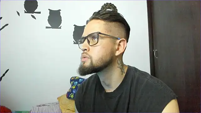 bastianwatson10's cam snapshot