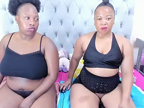 massive_booty25's cam snapshot