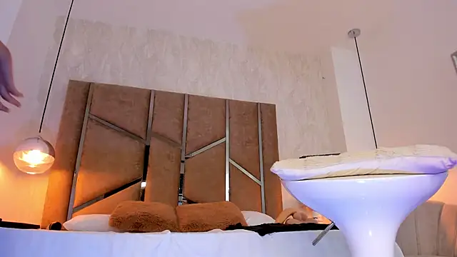 Martinaa_Jones_'s cam snapshot