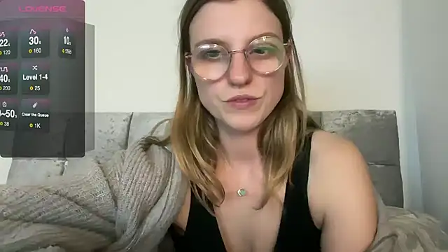 BustyKellyXXX's cam snapshot