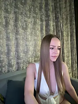 MissOyee's cam snapshot