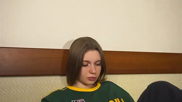 RoslynArcuo's cam snapshot