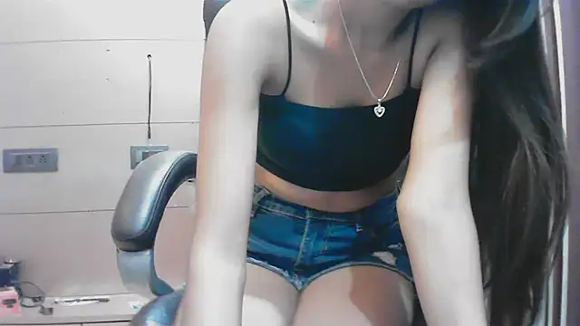 collage_hoty's cam snapshot