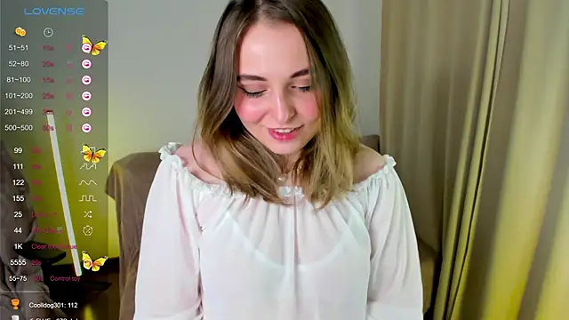 alysia_storm's web cam