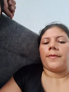 lady_and_charly's cam snapshot