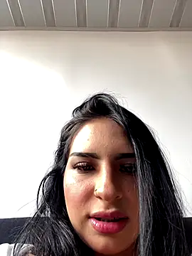 Hilary_pinkk's cam snapshot