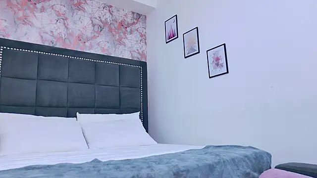 Angelique_Angell's cam snapshot