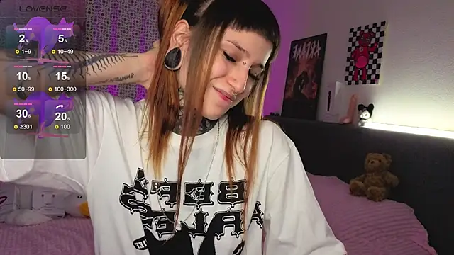 LilithPoison's cam snapshot