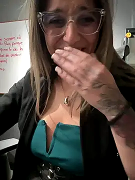 Isabella_Varella live sex cam