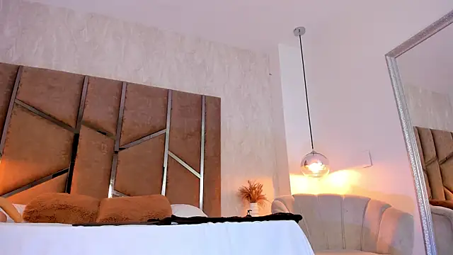 Martinaa_Jones_'s cam snapshot