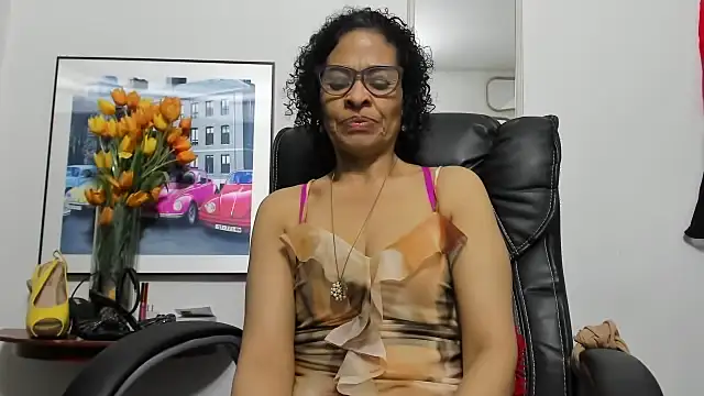 Aries_Mature live sex cam