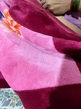 POOJACOUPLE's cam snapshot