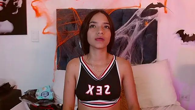 Lilith_Nocturne's cam snapshot