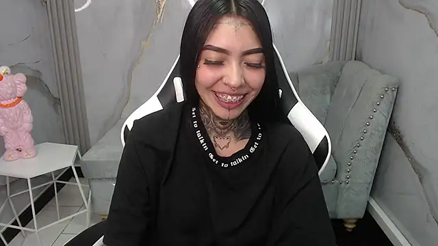 Ashley_Blum_v's cam snapshot