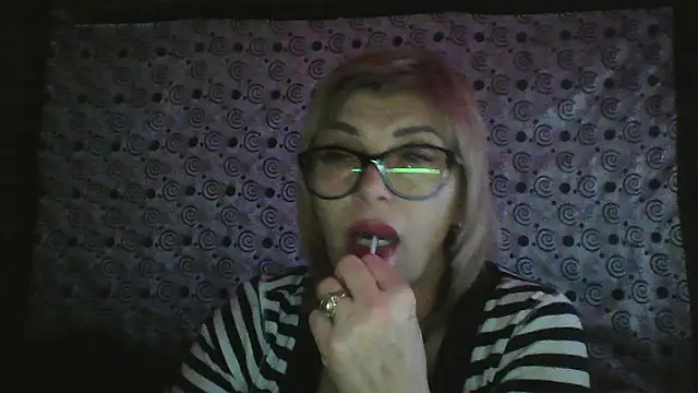 Lia_Ray's cam snapshot