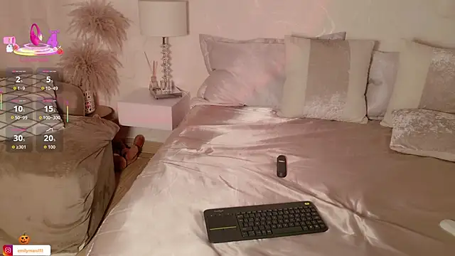 emily_mars1's cam snapshot