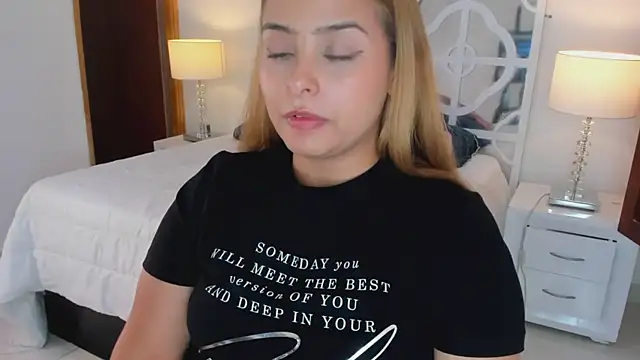 MikaelaStone's cam snapshot