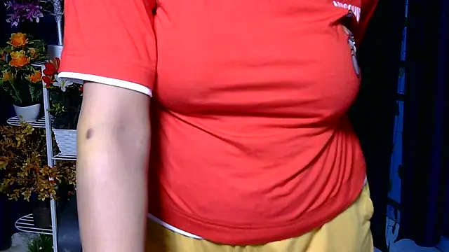 Lucky_Flora's cam snapshot