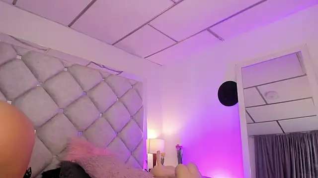 alessiaferry's cam snapshot