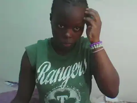 ebony_curvedass's cam snapshot