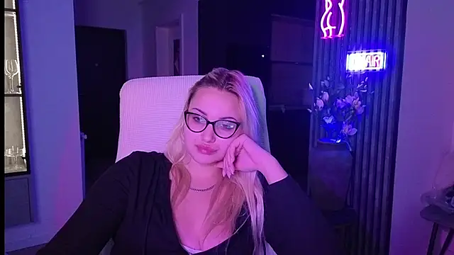 adrelaxina's cam snapshot